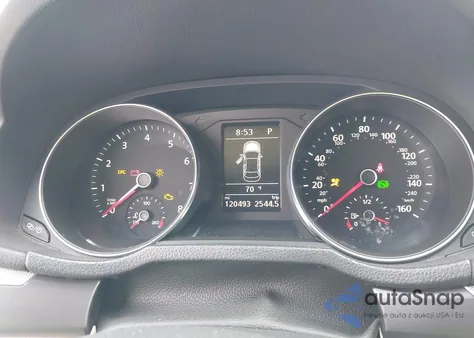 2017 Volkswagen Passat 1.8T R-Line z USA, uszkodzony, nr VIN 1VWDT7A35HC045839